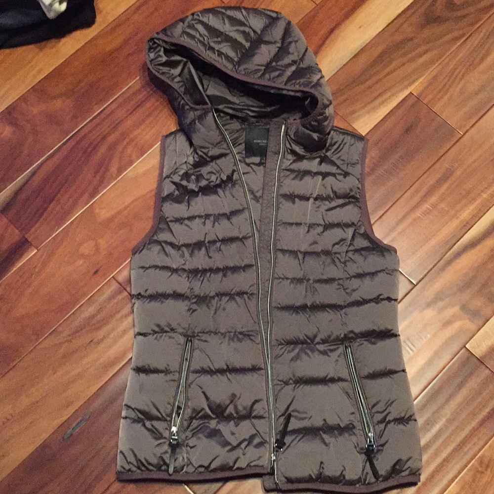 2/$25 Andrew Marc Marc New York Vest